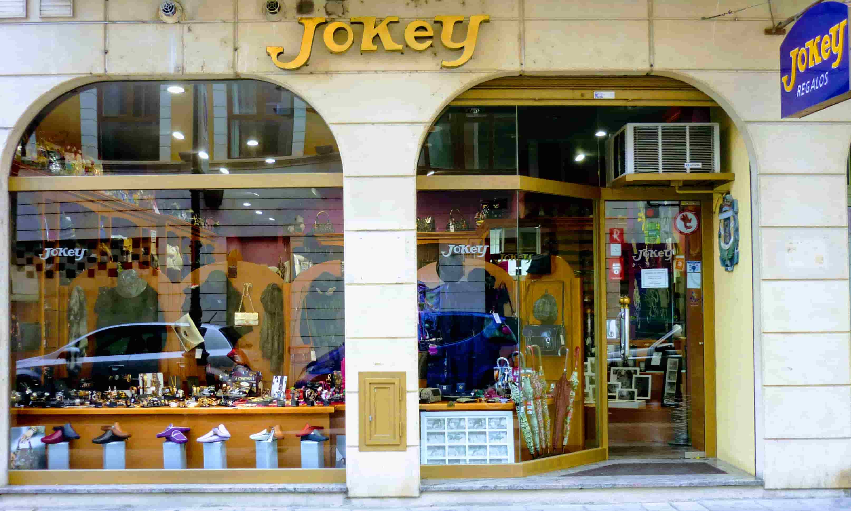 Jokey. Regalos y complementos